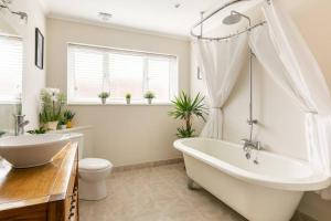 Eighteen Whitstable 4 parking spaces