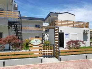 AKTES PIERIAS (GARDEN ROOMS) - Kallithéa