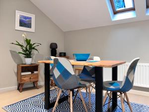 River Vista Retreat - Luxury duplex Apt - Views - Parking - Cycle storage - Spa access option