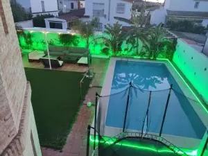 Apartamento privado con piscina y jardin compartidos. - 埃尔加罗沃