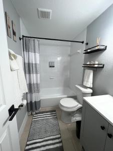 Bohemian 1 Bedroom- Minutes from Busch Gardens