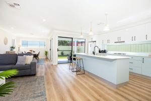 Ours and Yours 5 Mins Walk to Beach