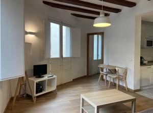 Apartment room in Ripoll Apartments