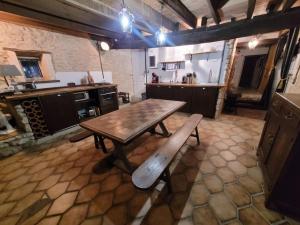 Maisons de vacances Authentiek landhuis met zwembad in Dordogne. : photos des chambres