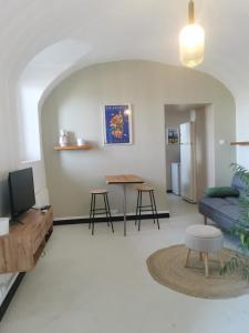 Appartements Studio 30m2, 7 mn de la plage, au coeur de Calcatoggio. : photos des chambres