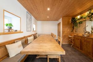 La Charbonnière, grand gîte haut-de-gamme avec jacuzzi et sauna