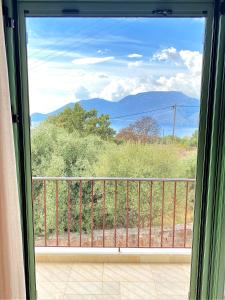 Joyanna Villa Pool, Sea View & Olive Grove Serenity in Mani