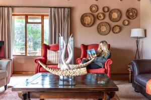 Woodbury Lodge – Amakhala Game Reserve