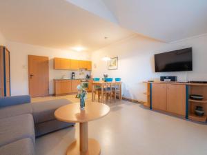 Dünenpark Binz - Klassik Ferienwohnung mit 1 Schlafzimmer und Balkon im Dachgeschoss 160