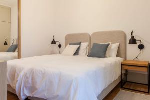 Charming 2BDR Apartment in Lapa by LovelyStay