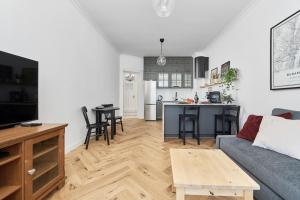 Family Apartment - 74m2 - Wapienna by Renters