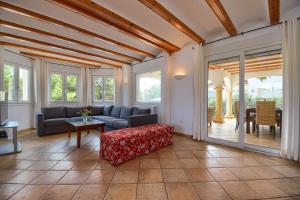 Anngo Dos by Aguilarent