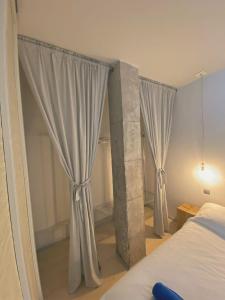Triana center home