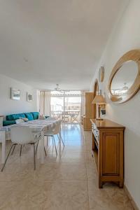 Tenerifeopenhome bright penthouse on the beach Los Cristianos