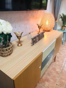 Maisons de vacances Maison de charme avec jacuzzi. : photos des chambres