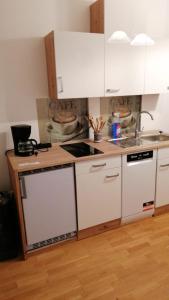 AufmLohr - Appartement mit 3 Schlafzimmern - in Leverkusen Hitdorf - Private Parkplätze vorhanden-