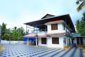 Water Gate Tourist Home and Resorts
