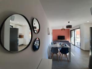 Appartements Appartement neuf tres lumineux avec parking : photos des chambres