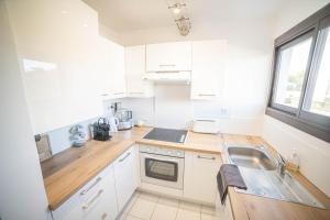 LE SUNRISE Vue mer Accès Plage- Spacieux-2 Terrasses-Wifi - CONFORT -TOP PROS SERVICESConciergerieLaGrandeMotte