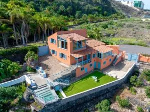 Casa Naranja - San Pedro de Daute