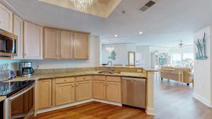 3501 Windsor Court South