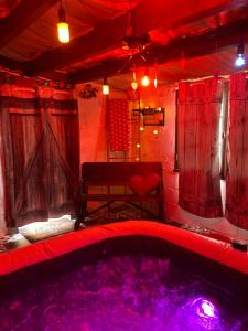 Chalets Roulottes & SPA du pont des charrettes : photos des chambres