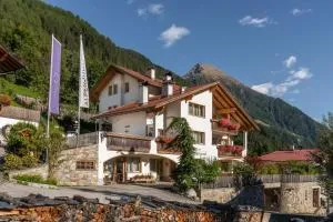 Haus Alpenjuval - Fundres