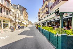 Appartements Les Tamaris - Studio with Sea View - Trouville-Sur-Mer : photos des chambres