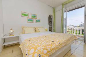 Apartments and Rooms On the Beach