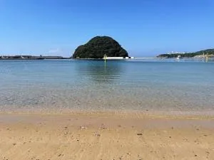 ビーチ徒歩１分のプライベート空間、民宿やまぐち - Wabuka