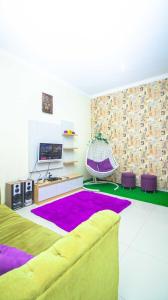 Villa Bromo 32 with Karaoke & Balcony