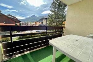 Nice 37m near the center of La Salle-les-Alpes