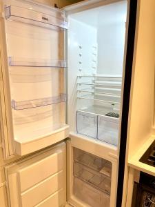 Brand New Modern Flat