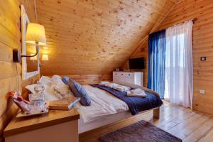 Family friendly house with a swimming pool Ogulin, Gorski kotar - 15204