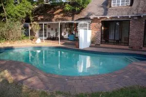 Urbanzuluhouse - Sandton