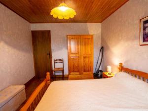 Maisons de vacances Gite Saint-Crepin-et-Carlucet, 5 pieces, 12 personnes - FR-1-616-108 : photos des chambres