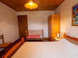 Maisons de vacances Gite Saint-Crepin-et-Carlucet, 5 pieces, 12 personnes - FR-1-616-108 : photos des chambres