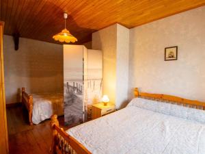 Maisons de vacances Gite Saint-Crepin-et-Carlucet, 5 pieces, 12 personnes - FR-1-616-108 : photos des chambres