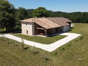 Maisons de vacances Gite Magnac-Lavalette-Villars, 5 pieces, 8 personnes - FR-1-653-10 : photos des chambres