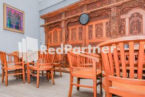 Hotel Sebelas at Jalan Palasari Mitra RedDoorz