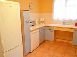 Maisons de vacances Gite Saint-Cybardeaux, 4 pieces, 6 personnes - FR-1-653-70 : photos des chambres