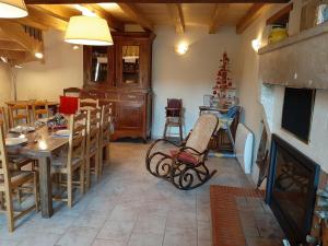 Gîte charentais avec cour privative, baby-équipement, télétravail, vélos, BBQ, animaux acceptés - FR-1-653-170