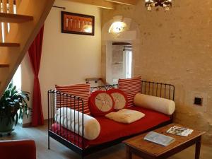 Maisons de vacances Gite Chalais, 5 pieces, 8 personnes - FR-1-653-170 : photos des chambres