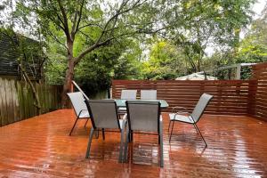 Spacious Villa Holiday Staycation in Canterbury East of Melbourne