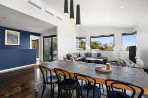 Sea View Beach House 11a