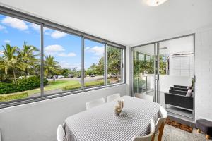 Moments from the Beach, Sunrise Beach