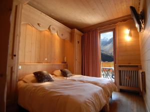 Hotels Le Paquis : photos des chambres