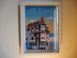 B&B / Chambres d'hotes CAPRICES DE PLAGE Chambre grand lit double avec balneo et beau balcon, vue panoramique, 300 metres plage Mers les Bains Le Treport : photos des chambres