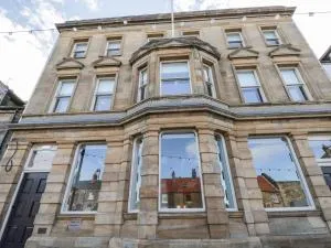 Lewis Hunton Suite - Castleton