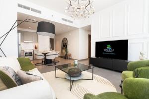 ON OFF HH- CREEK HARBOUR-Lavish Parisian 2 BR